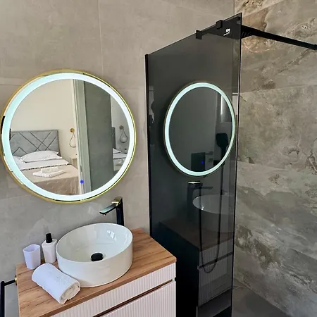 ヴィラ Ventus トロギール