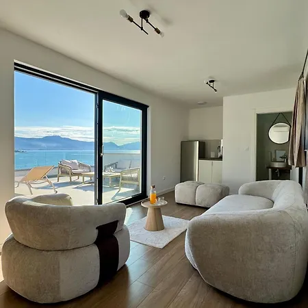 Ventus ヴィラ トロギール